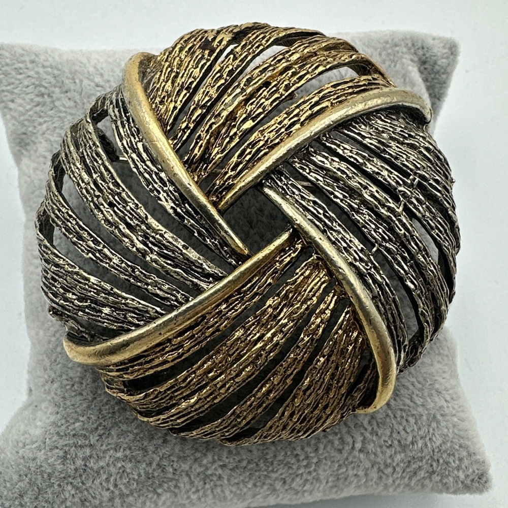 Vintage ART Arthur Pepper Brooch Gold Silver Tone Textured Large Signed #592‎